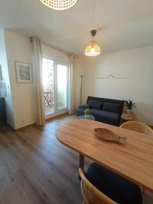 A 50 M De La Plage, Appartement De 35 M2 : Les Pieds Sales Brehal Екстер'єр фото